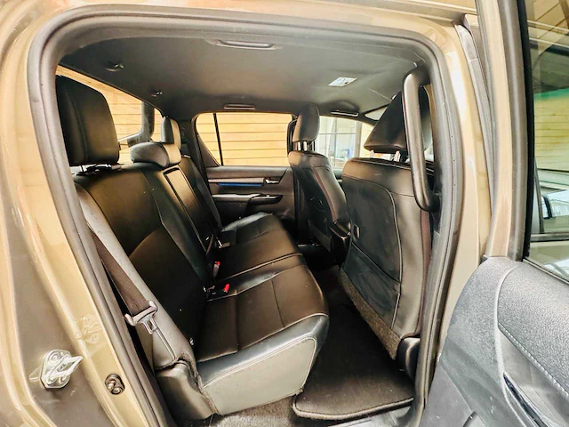 2021 toyota hilux - afbeelding 24 van  40