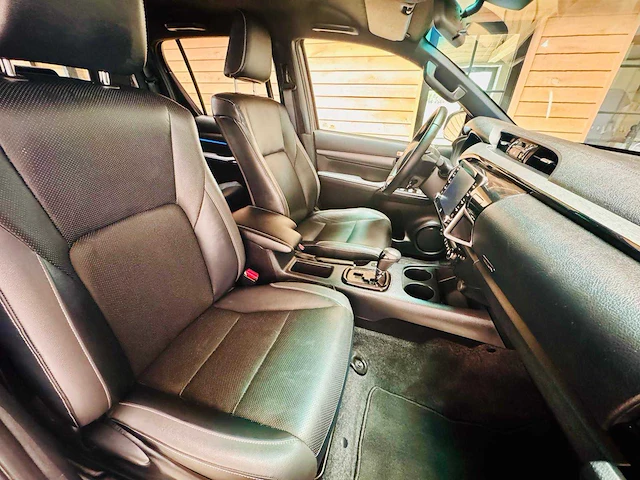 2021 toyota hilux - afbeelding 26 van  40