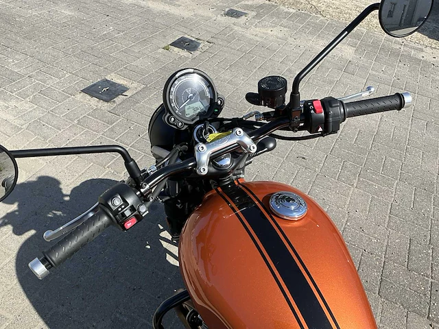 2021 triumph street twin 900 - afbeelding 3 van  18