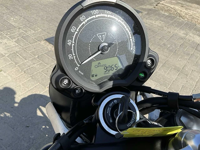 2021 triumph street twin 900 - afbeelding 6 van  18
