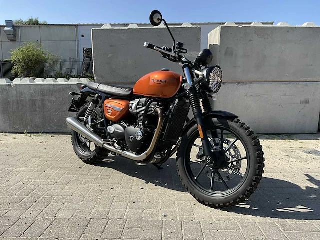 2021 triumph street twin 900 - afbeelding 1 van  18