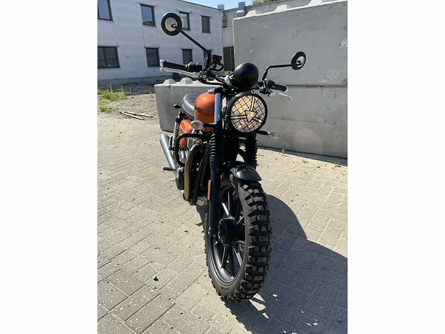 2021 triumph street twin 900 - afbeelding 11 van  18