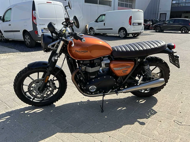 2021 triumph street twin 900 - afbeelding 12 van  18