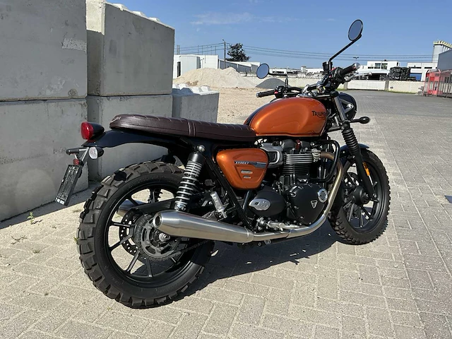 2021 triumph street twin 900 - afbeelding 14 van  18