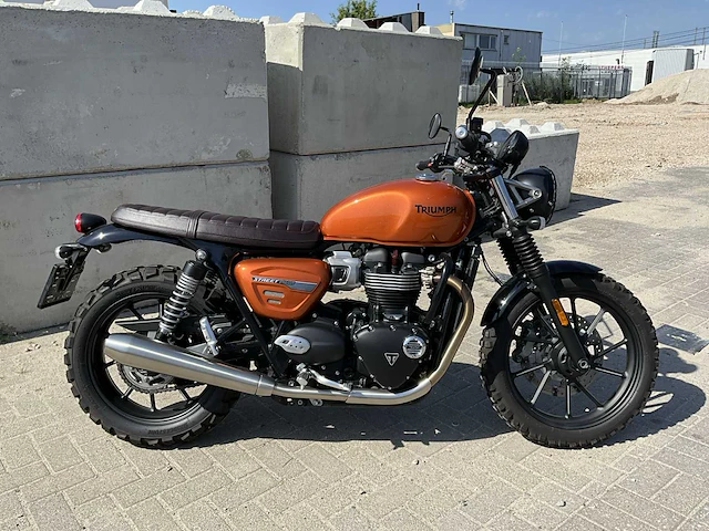 2021 triumph street twin 900 - afbeelding 15 van  18