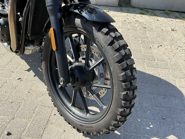 2021 triumph street twin 900 - afbeelding 16 van  18