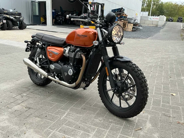 2021 triumph street twin - afbeelding 21 van  21