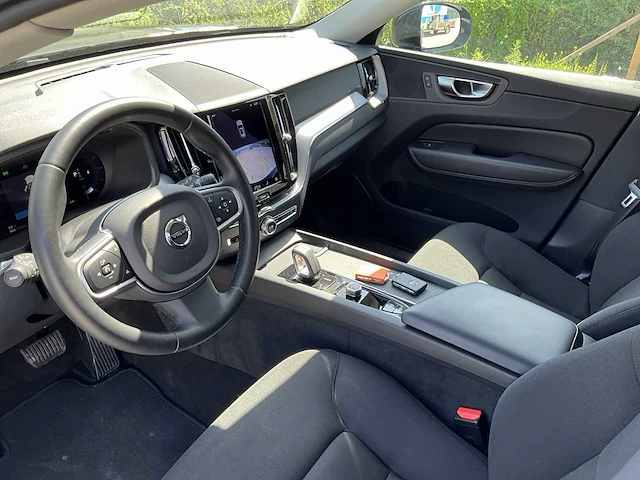 2021 volvo xc60 d4 - afbeelding 5 van  37