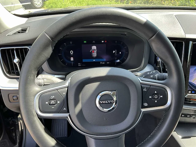 2021 volvo xc60 d4 - afbeelding 10 van  37
