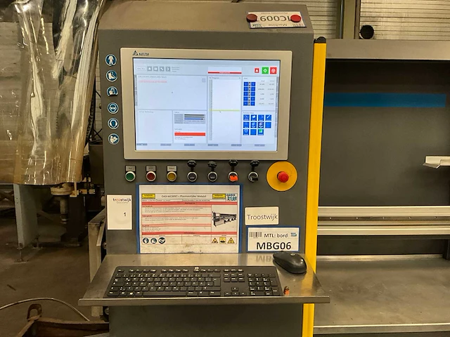 2021 welebil p-cut 220 cnc plasmasnijmachine - afbeelding 8 van  12