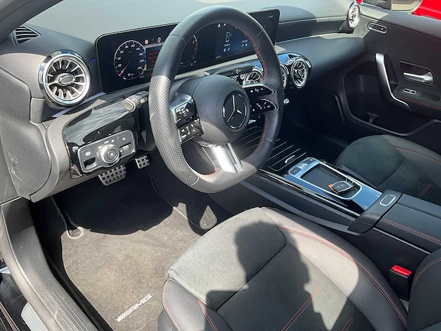 2022 - mercedes-ben a 180 - personenauto - afbeelding 15 van  44
