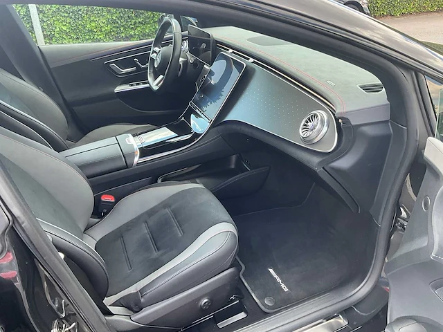 2022 - mercedes-benz eqe 300 - personenauto - afbeelding 13 van  40