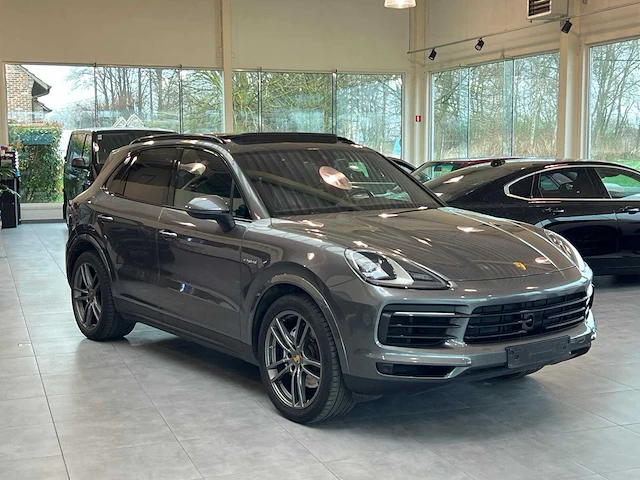 2022 - porsche cayenne e-hybrid - personenauto - afbeelding 12 van  22