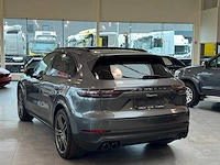 2022 - porsche cayenne e-hybrid - personenauto - afbeelding 17 van  22