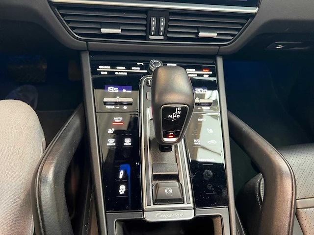 2022 - porsche cayenne e-hybrid - personenauto - afbeelding 22 van  22