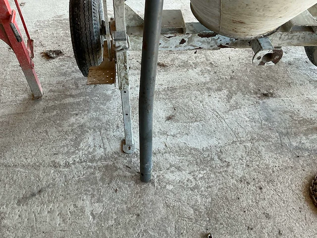 2022 altrad l355/st350 betonmolen - afbeelding 7 van  8