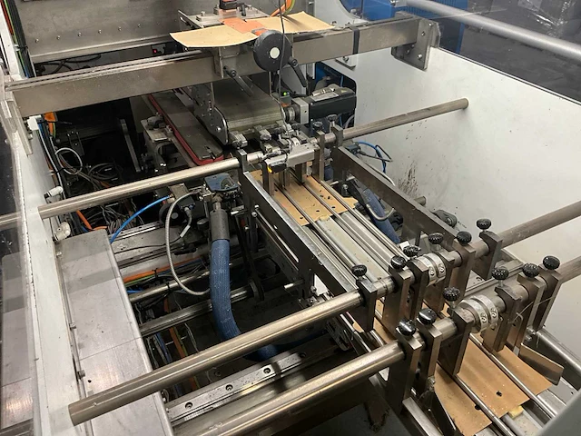 2022 askmore kartonopzetmachine voor topseal schaaltjes - afbeelding 19 van  34