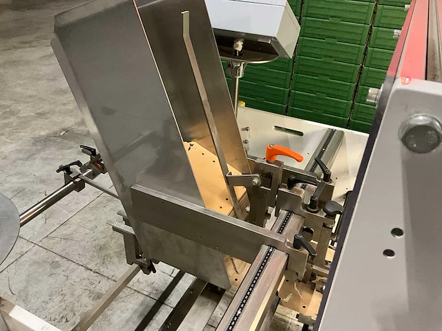 2022 askmore kartonopzetmachine voor topseal schaaltjes - afbeelding 30 van  34