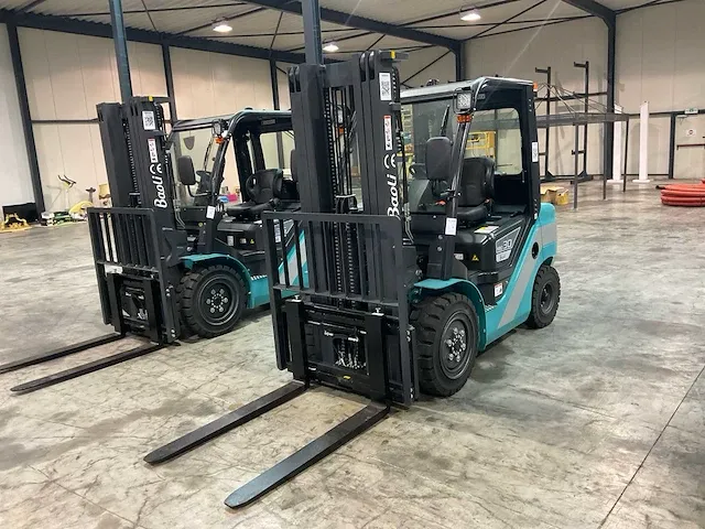 2022 baoli kbd30 vorkheftruck - afbeelding 1 van  11