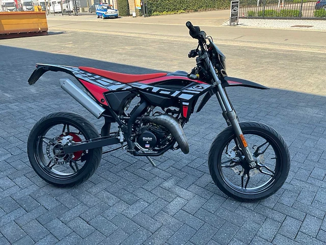 2022 beta c5 50cc max 45km/h brommer - afbeelding 24 van  27
