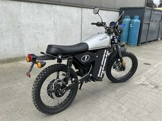2022 black tea bonfire elektrische brommer - afbeelding 17 van  20