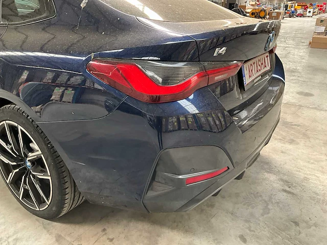2022 bmw i4 edrive40 - afbeelding 32 van  47