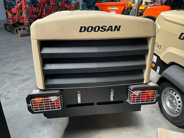 2022 doosan 7/45 stage v mobiele stroomgenerator - afbeelding 19 van  23