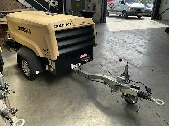 2022 doosan 7/45 stage v mobiele stroomgenerator - afbeelding 17 van  23