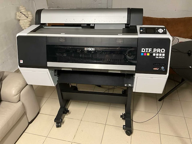 2022 epson dtf pro surecolor p6000 textieldrukmachine - afbeelding 1 van  13
