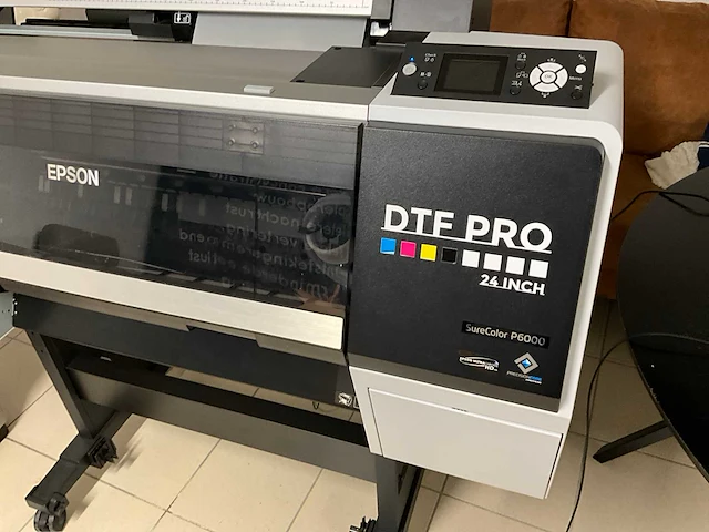 2022 epson dtf pro surecolor p6000 textieldrukmachine - afbeelding 6 van  13