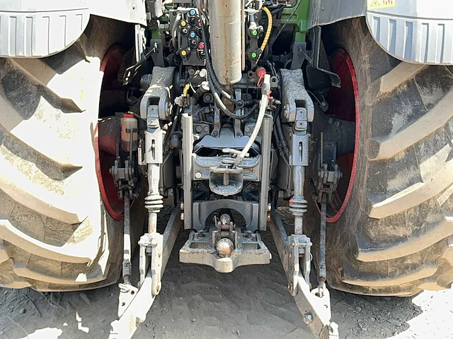 2022 fendt 826 vario 4wd landbouwtractor - afbeelding 22 van  45