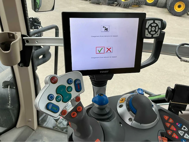 2022 fendt 826 vario 4wd landbouwtractor - afbeelding 39 van  69