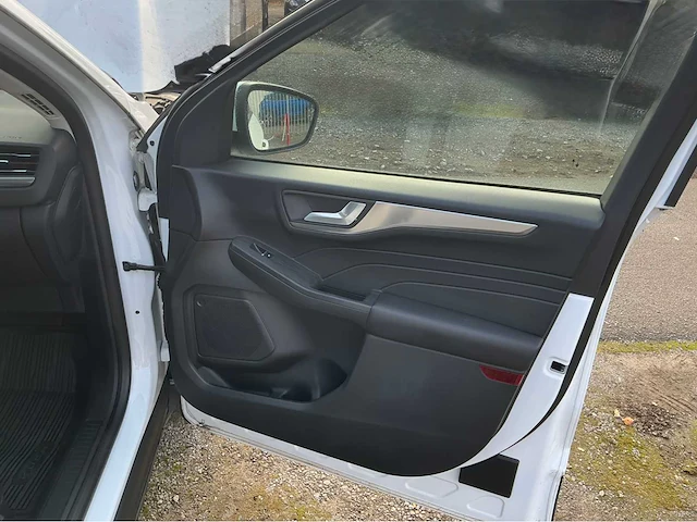 2022 ford kuga hybrid plug in personenauto - afbeelding 16 van  30