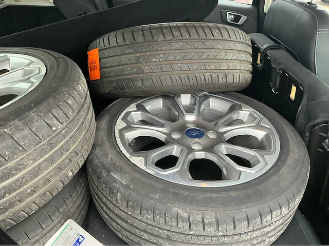 2022 ford kuga hybrid plug in personenauto - afbeelding 18 van  30