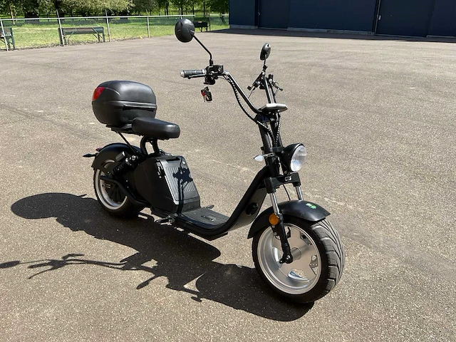 2022 gts hl 3.0 brommer - afbeelding 25 van  25