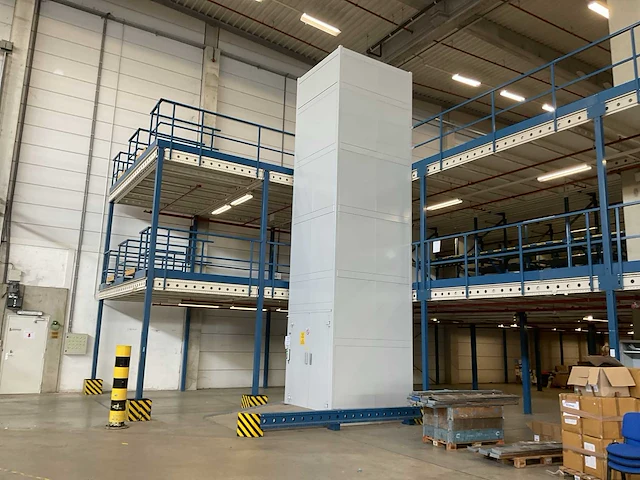 2022 hidral eh33150 goederenlift - afbeelding 1 van  12