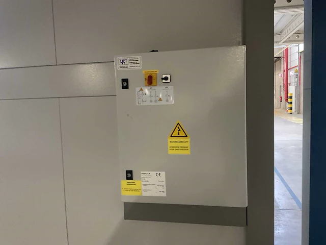 2022 hidral eh33150 goederenlift - afbeelding 10 van  12