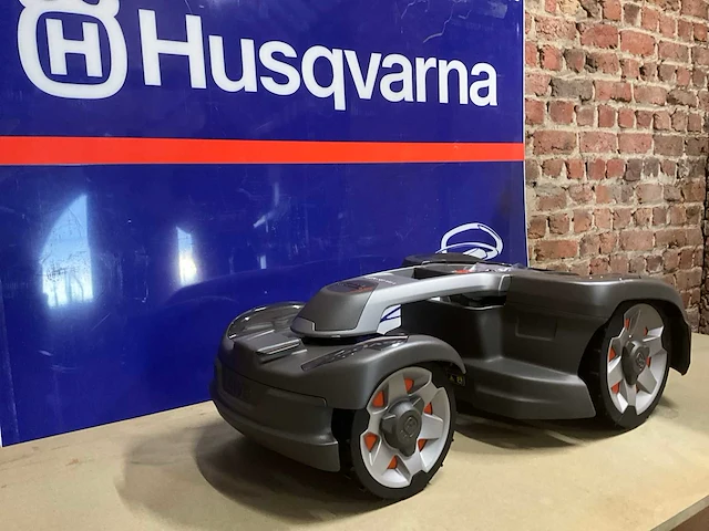 2022 husqvarna 435x awd robotmaaier - afbeelding 13 van  19