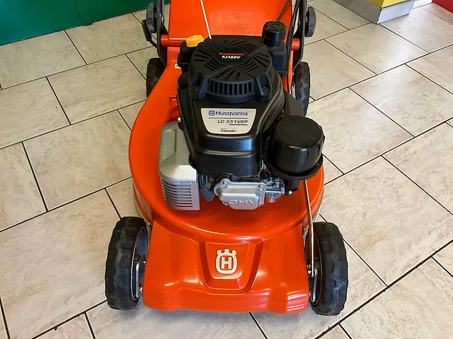 2022 husqvarna lc551vbp grasmaaier - afbeelding 4 van  9