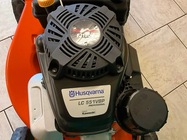 2022 husqvarna lc551vbp grasmaaier - afbeelding 9 van  9