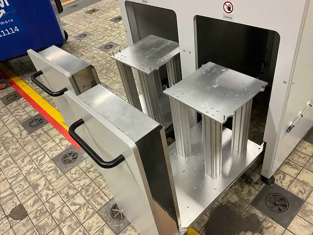 2022 ief werner variostack 46w pick & place robotstation - afbeelding 10 van  12