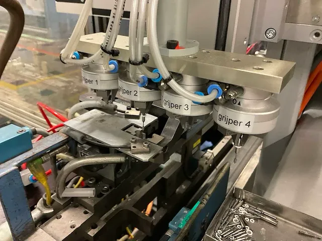 2022 ief werner variostack 46w pick & place robotstation - afbeelding 8 van  11