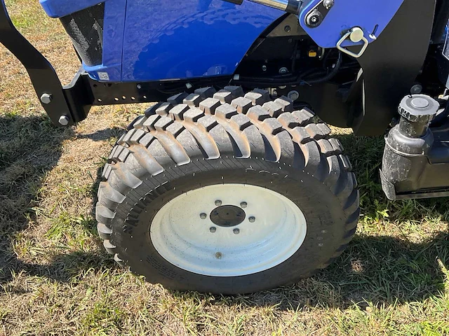 2022 iseki tle3410 minitractor + frontlader - afbeelding 3 van  25