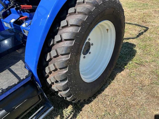 2022 iseki tle3410 minitractor + frontlader - afbeelding 4 van  25