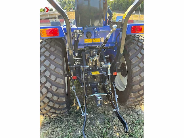 2022 iseki tle3410 minitractor + frontlader - afbeelding 7 van  25