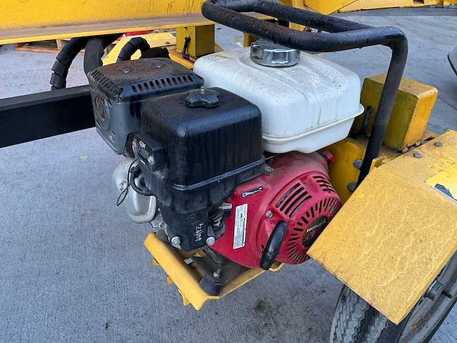 2022 jo mooie ls34 houtsplijter - afbeelding 13 van  15