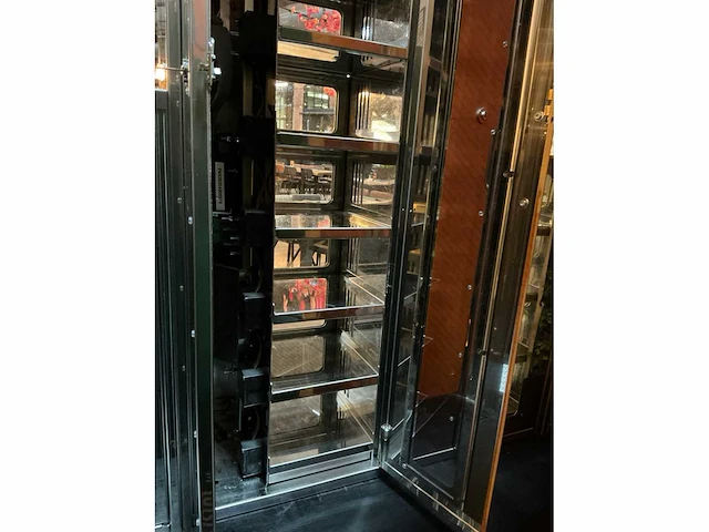 2022 kroketmuur met sausdispenser - afbeelding 11 van  22