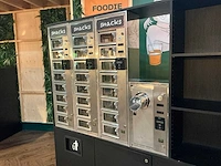 2022 kroketmuur met sausdispenser - afbeelding 17 van  22