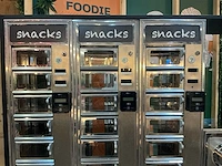 2022 kroketmuur met sausdispenser - afbeelding 19 van  22