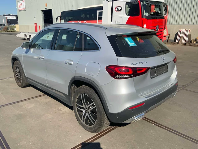 2022 mercedes-benz gla 250e personenauto - afbeelding 23 van  25
